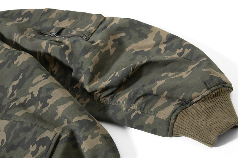 Blouson bomber homme camouflage à capuche, fermeture zippée et manches plissées