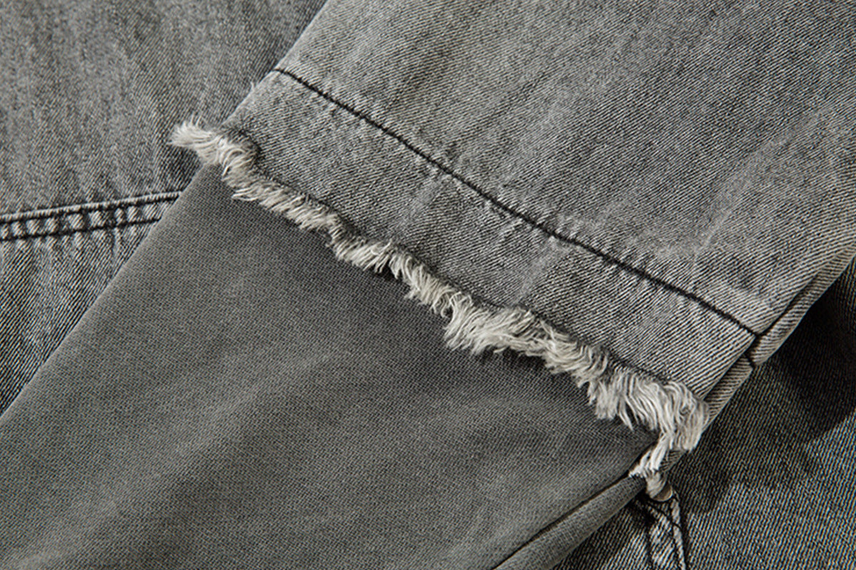 Sweat à capuche en denim délavé et déchiré – Broderie SMK, ourlet brut et détails usés