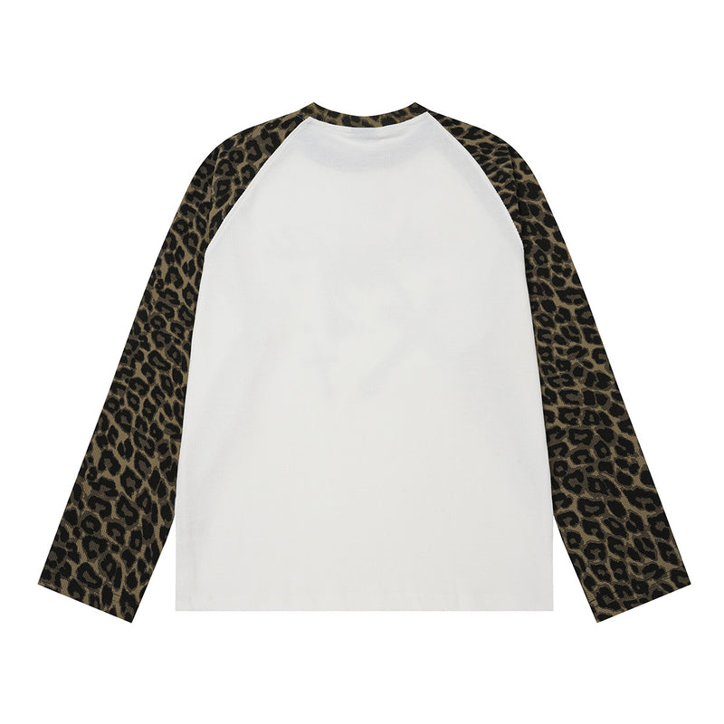 Langarm-Raglan-Shirt mit Leopardenärmeln und Gothic-Kreuz-Print