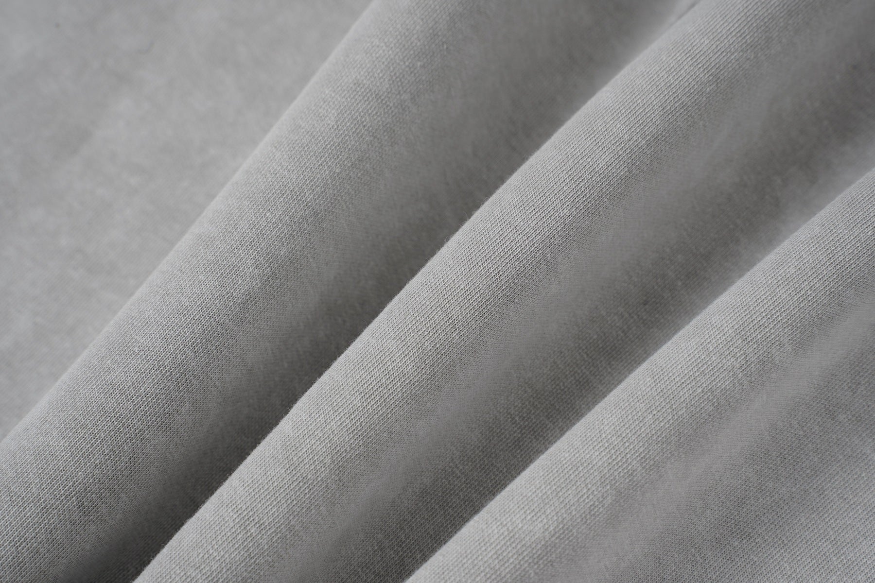 Sudadera efecto superpuesto de lavado ácido con mangas de pana – Deconstruida