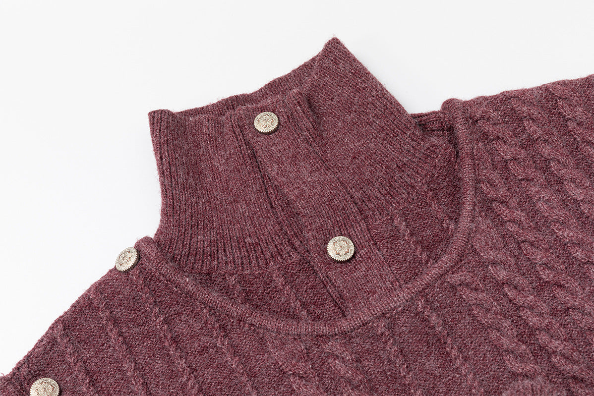 Pull col roulé en maille torsadée avec détail boutonné en diagonale