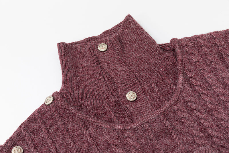 Pull col roulé en maille torsadée avec détail boutonné en diagonale