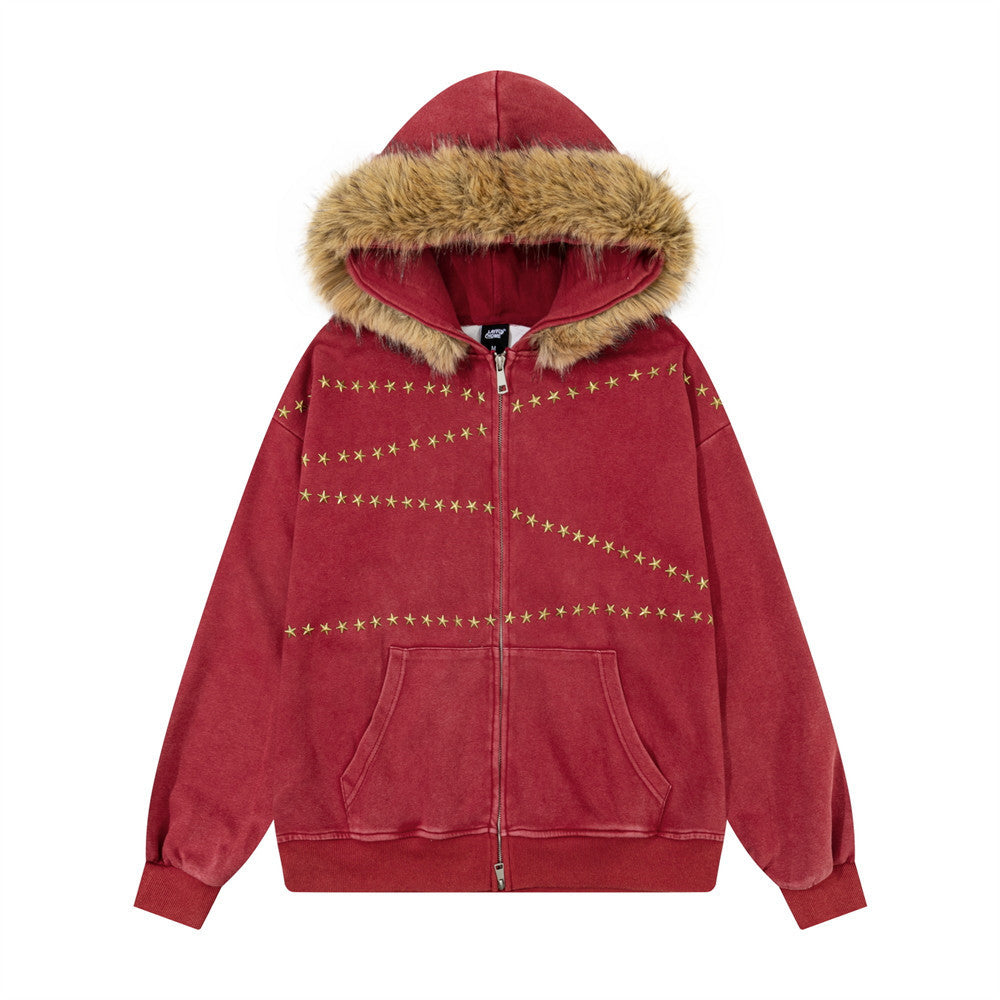 Sudadera roja con capucha y cremallera para hombre, ribete de pelo sintético y bordado de estrella dorada, vista frontal
