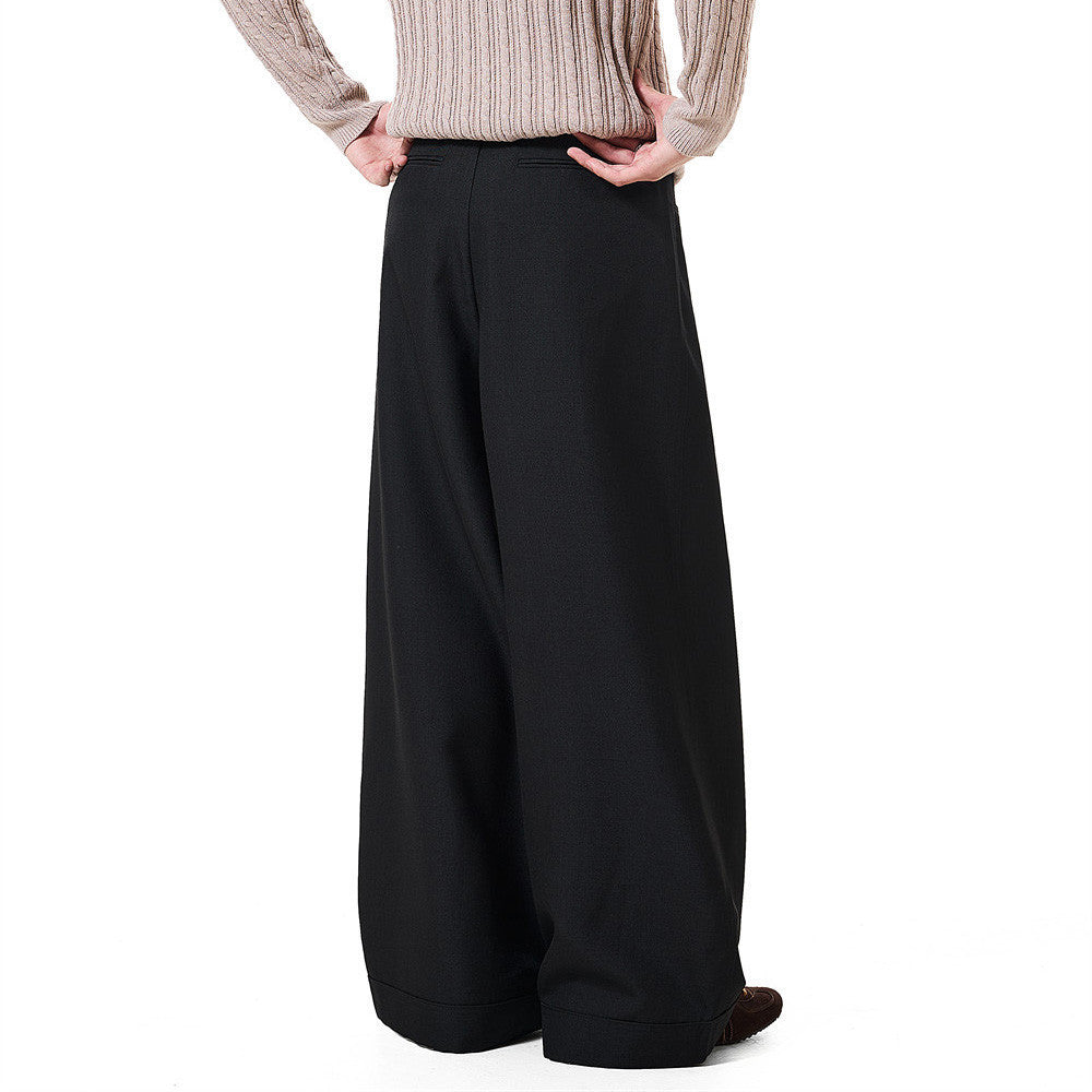 Herrenhose mit weitem Bein und Bundfalten – Loose Fit, unifarben