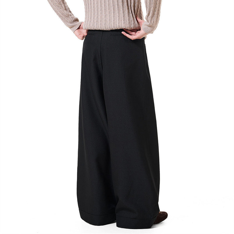 Herrenhose mit weitem Bein und Bundfalten – Loose Fit, unifarben