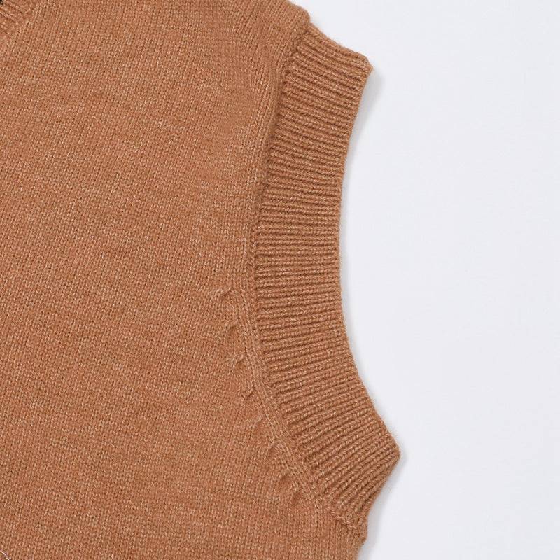 Cat Paw Knit Sweater Vest – V-Neck Jacquard Sleeveless Pullover in Brown