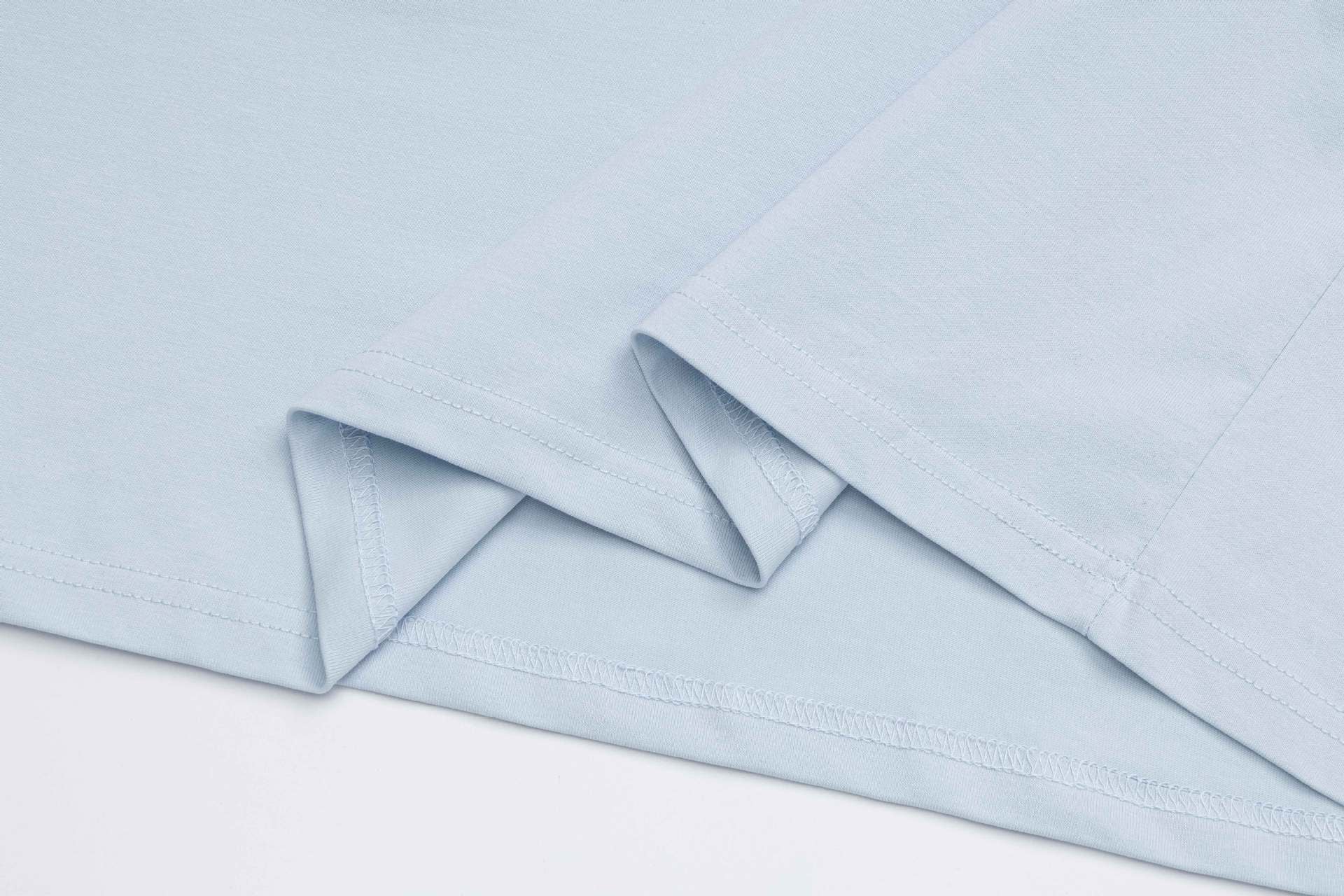 レオパード柄リップロゴ 長袖グラフィックTシャツ
