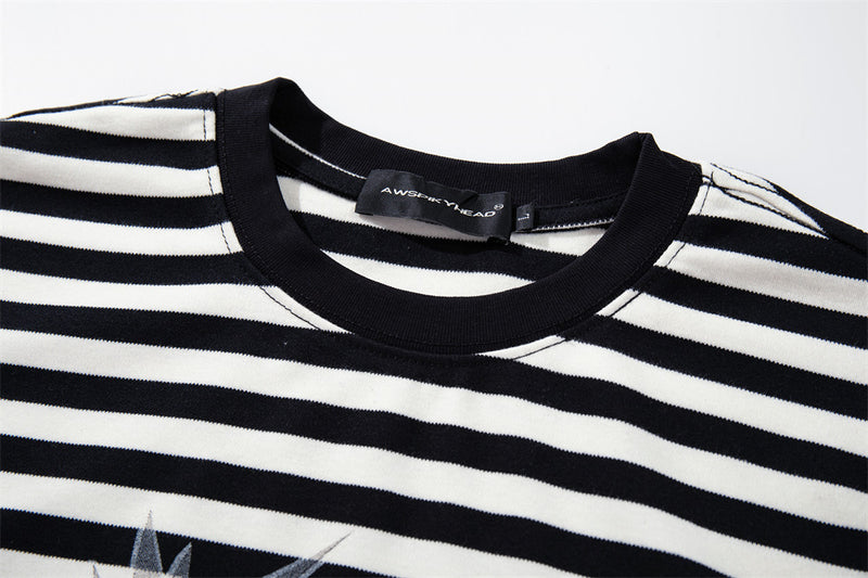 Striped Long-Sleeve Tee with Punk Graphic Print – Relaxed Fit
