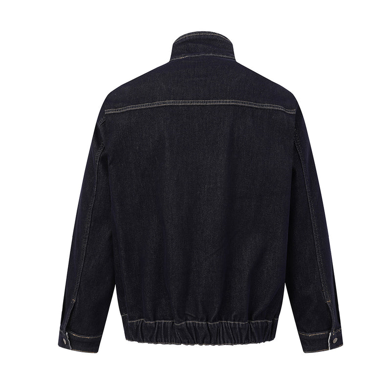 Veste de travail en denim indigo foncé – Coupe carrée, col montant et poches poitrine