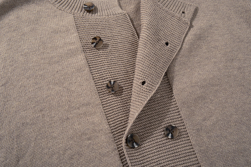 Double-Breasted Knit Cardigan Sweater – Relaxed Vintage Style