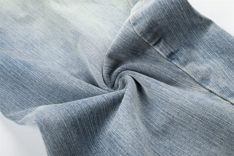 Wide-Leg Barrel Jeans – Vintage Washed Light Blue Curved Silhouette