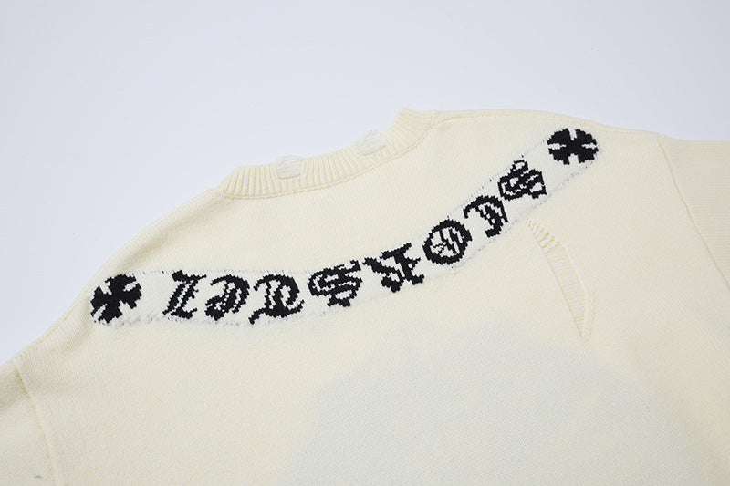 Pull en maille jacquard avec croix gothique et finitions usées – Esthétique sombre oversize