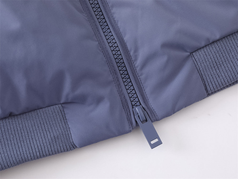 Doudoune oversize – Col montant, matelassage chevron et zip intégral, bleu