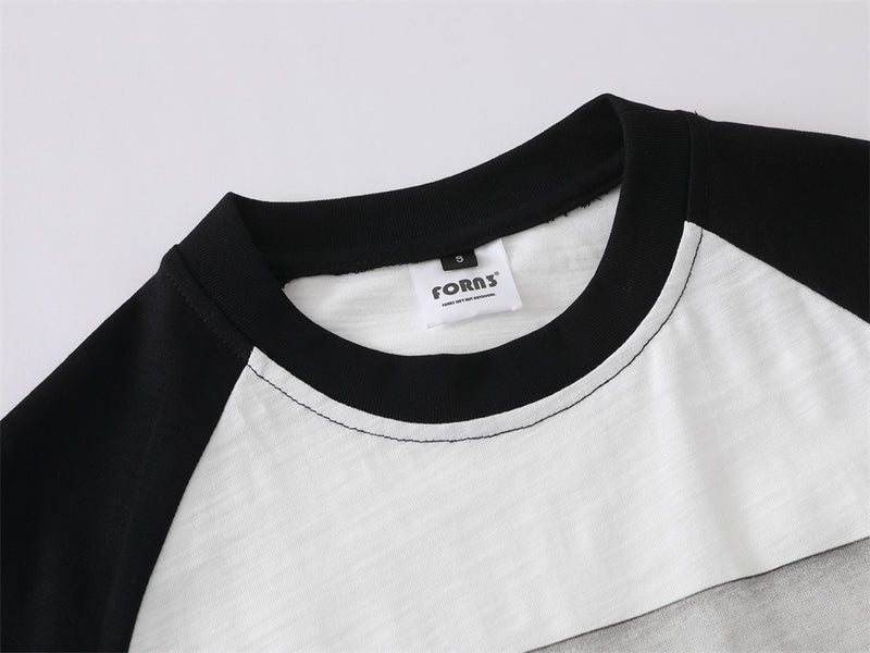 Raglan-Langarmshirt mit Grafik – Schwarz-Weiß-Porträtprint