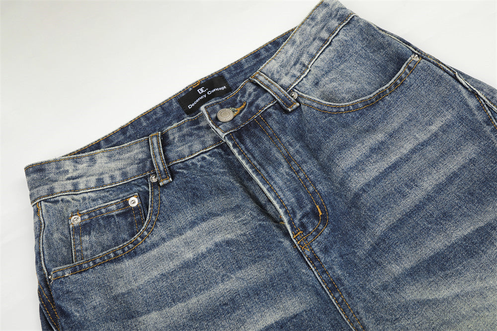 Wide-Leg Straight Jeans – Herrenjeans aus verwaschenem blauem Vintage-Denim mit Destroyed-Details