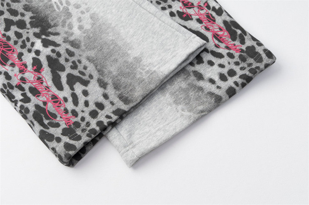 Pantalones de chándal punk de pierna ancha con estampado de leopardo degradado – Corte relajado para hombre