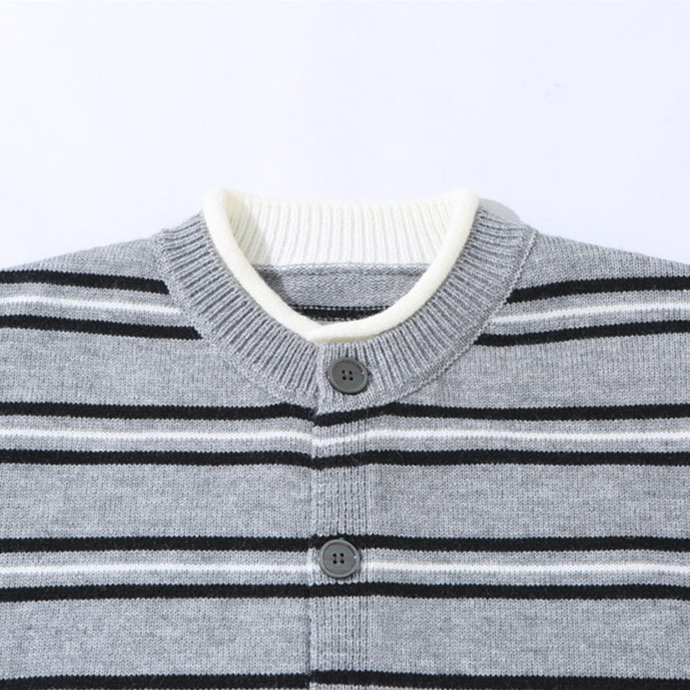 Herren-Strickcardigan mit Streifen und Knopfleiste