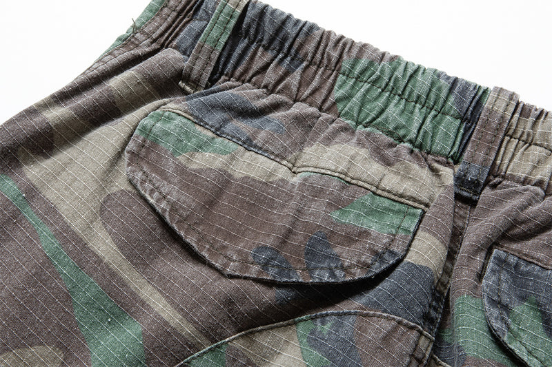 Woodland Camo Wide-Leg Cargo Pants – Washed Vintage Military Style
