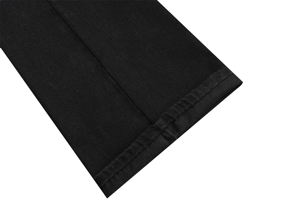 Jean flare noir homme avec détails cloutés et poches arrière en similicuir PU