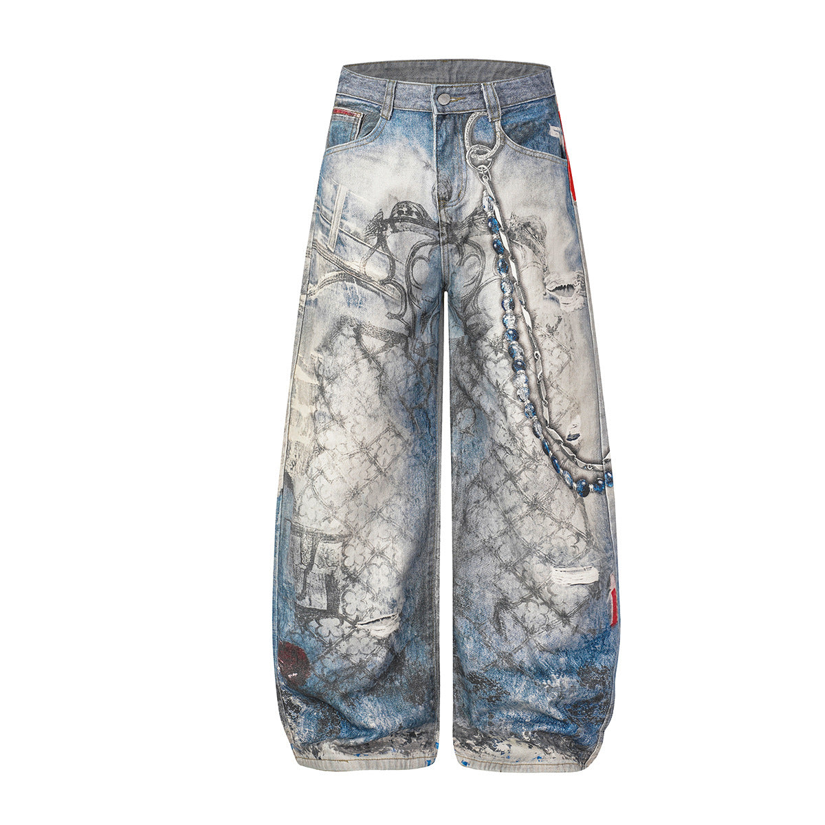 Jean baggy à jambes larges en denim bleu fortement délavé, imprimé intégral d’illustrations 3D façon croquis, motif chaîne et empiècements rouges façon collage, vue de face