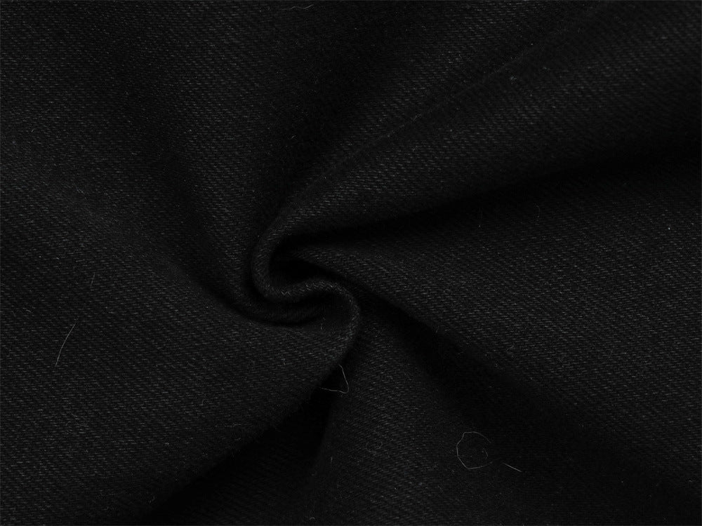 Jean flare noir homme avec détails cloutés et poches arrière en similicuir PU