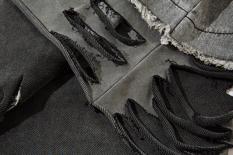 Sweat à capuche en denim délavé et déchiré – Broderie SMK, ourlet brut et détails usés