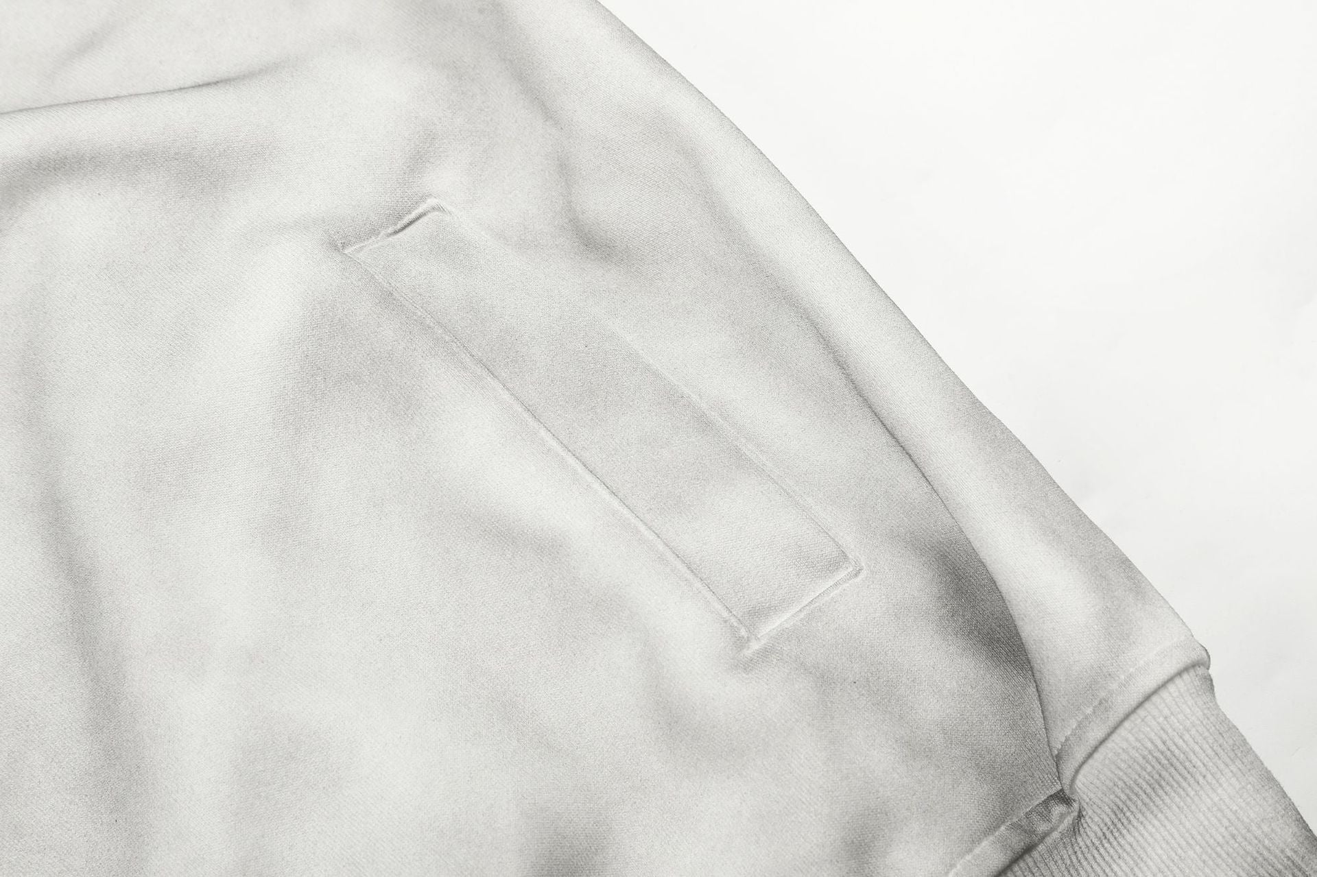 Sweat à capuche zippé tie-dye, manches rayées et motif graphique gothique