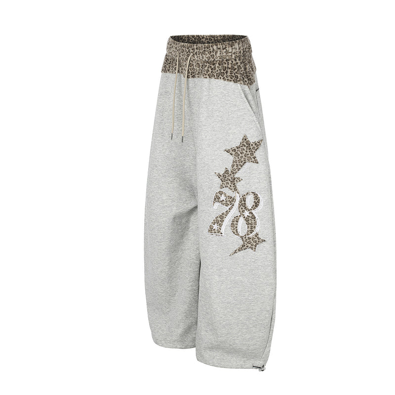 Baggy-Sweatpants mit Leopardenbund und Stern-Applikation