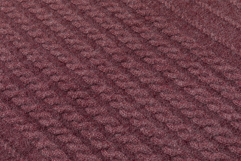 Pull col roulé en maille torsadée avec détail boutonné en diagonale