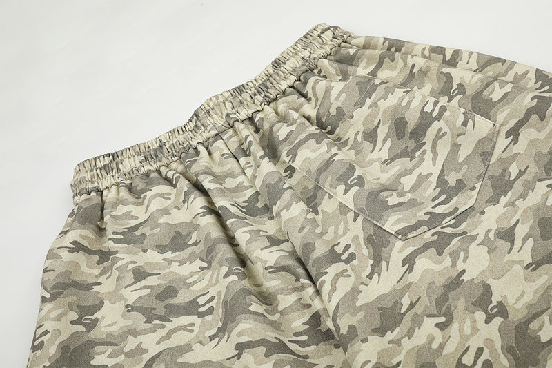 Pantalones de chándal camuflaje de pierna ancha con estrellas bordadas y gráfico 680