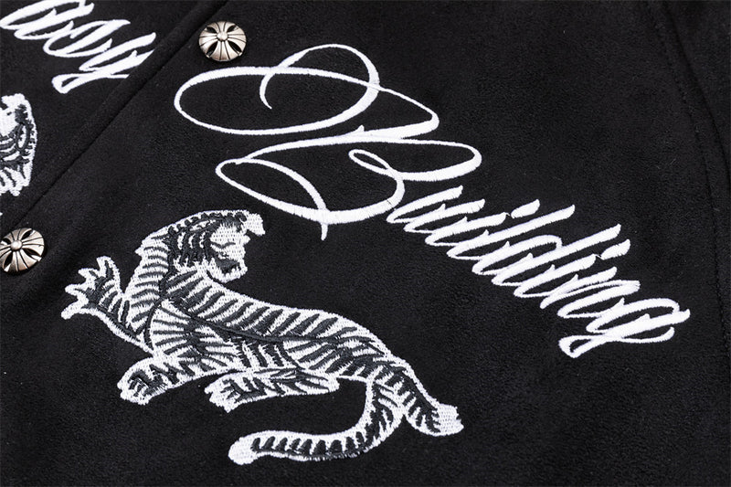 Varsity-Bomberjacke mit Schriftzug-Stickerei und Tiger-Motiv, Colorblock-Raglan