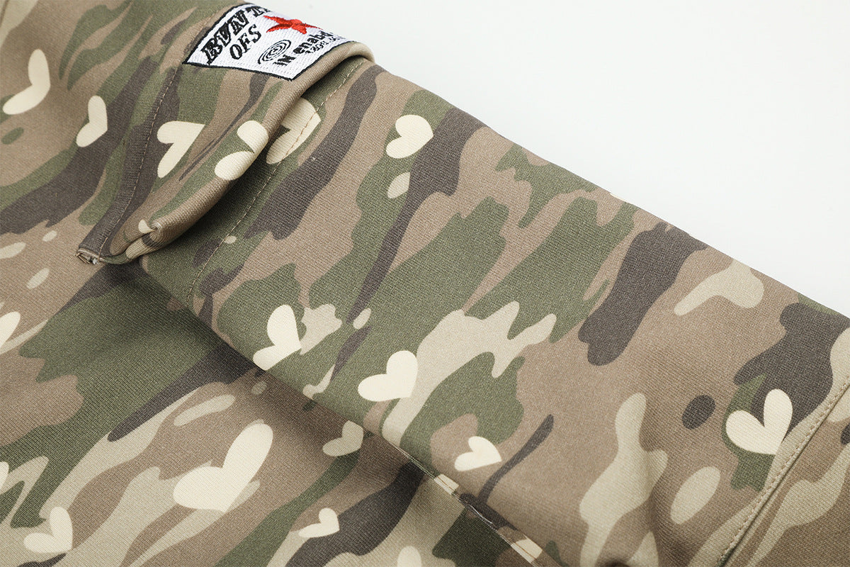 Camo-Wide-Leg-Cargojogginghose mit Herzprint – Relaxed Fit und doppeltem Bund