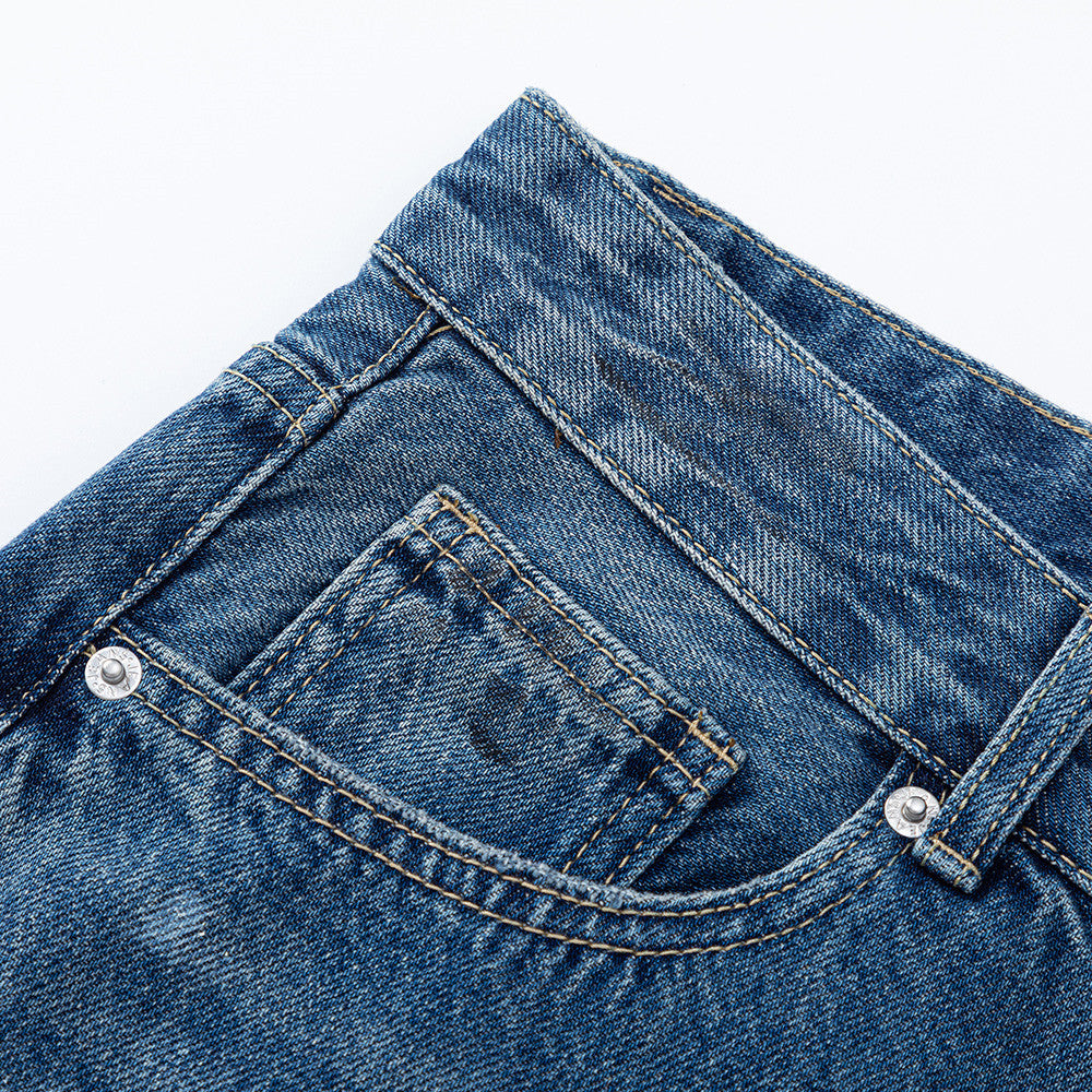 Wide-Leg Distressed Jeans with Paint Splatter & Ripped Knees – Vintage Punk