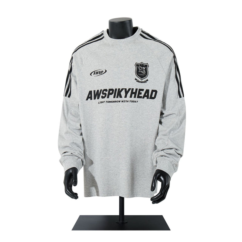 T-shirt oversize à manches longues AWSPIKYHEAD, style football, col rond, manches à trois bandes et grand imprimé sur la poitrine, gris et blanc,