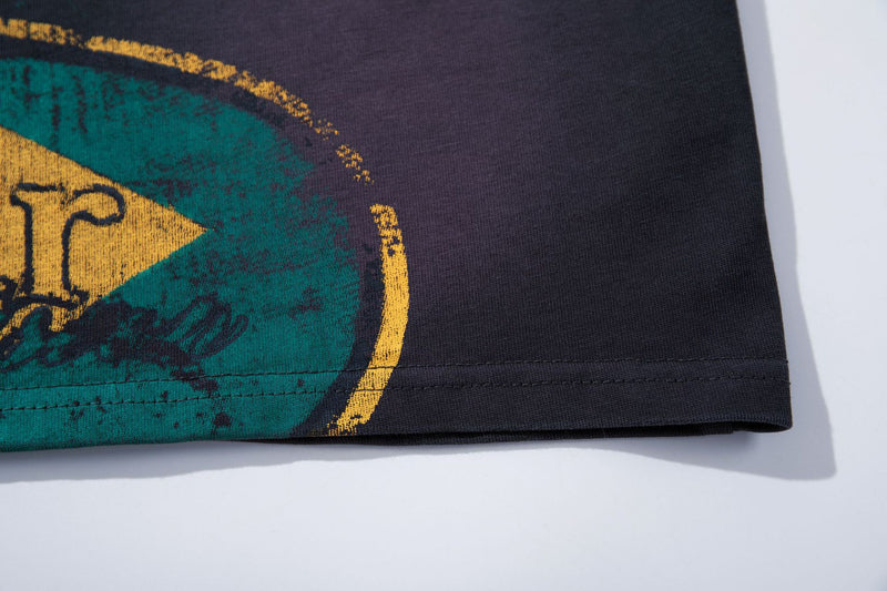 Tee-shirt graphique à manches longues imitation deux pièces – Imprimé écusson rétro streetwear