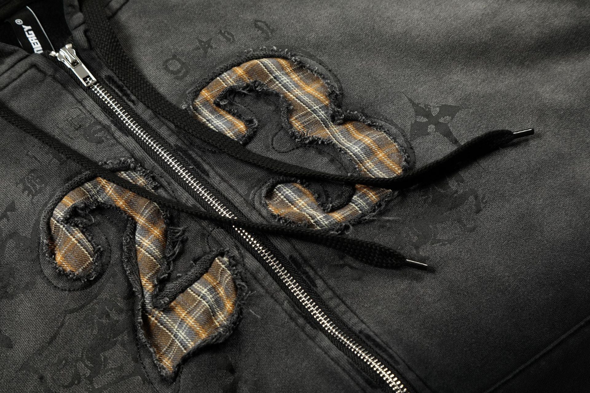 Zip-Hoodie Number 23 mit Karomuster-Applikqué und Stickerei – Gewaschener Streetwear-Look