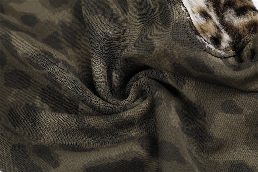 Wide-Leg Leopard Print Sweatpants with Faux Fur Cargo Pocket – Men's Relaxed Fit