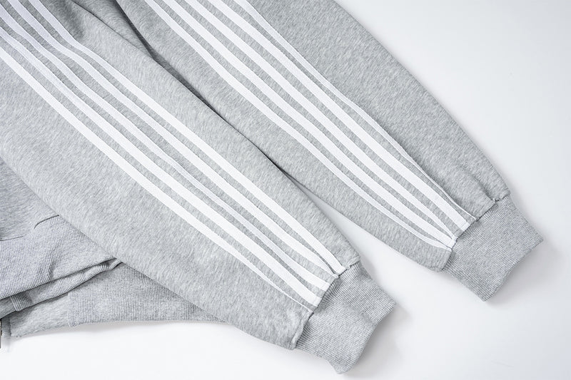 Ensemble veste de survêtement rétro à trois bandes et pantalon large avec écusson brodé