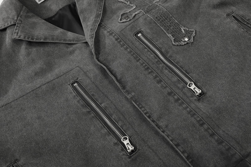 Veste biker en denim délavé avec écusson croix et rivets – Gris anthracite