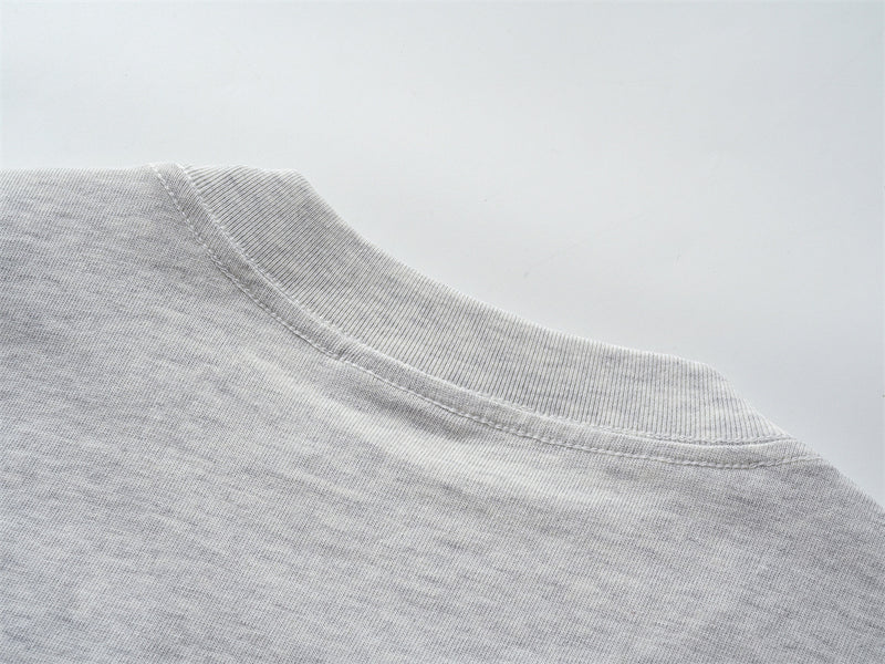 Langarmshirt mit Grafikprint – Streifenprint „07“, lockere Rundhals-Passform