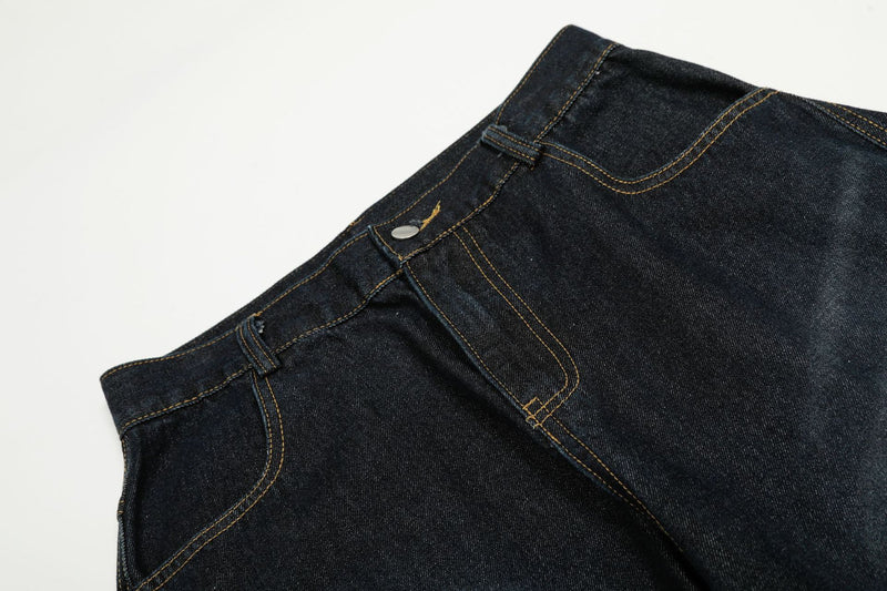 Jeans barrel à jambes larges – Délavage foncé, style américain vintage et détail porte-clés