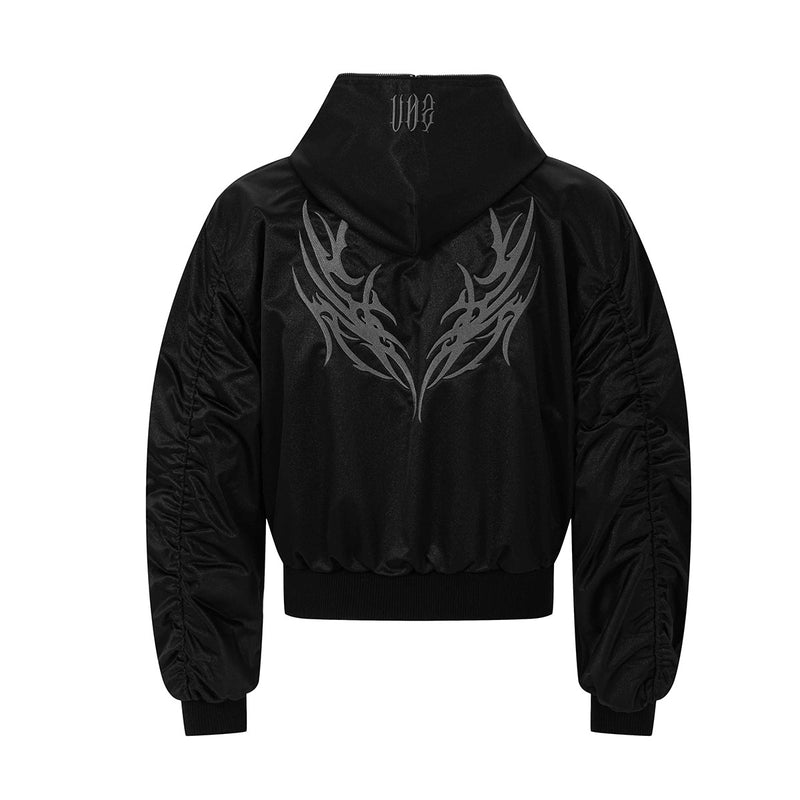 Bomberjacke mit Tribal-Stickerei und Kapuze – Kastiger Gothic-Streetwear-Look