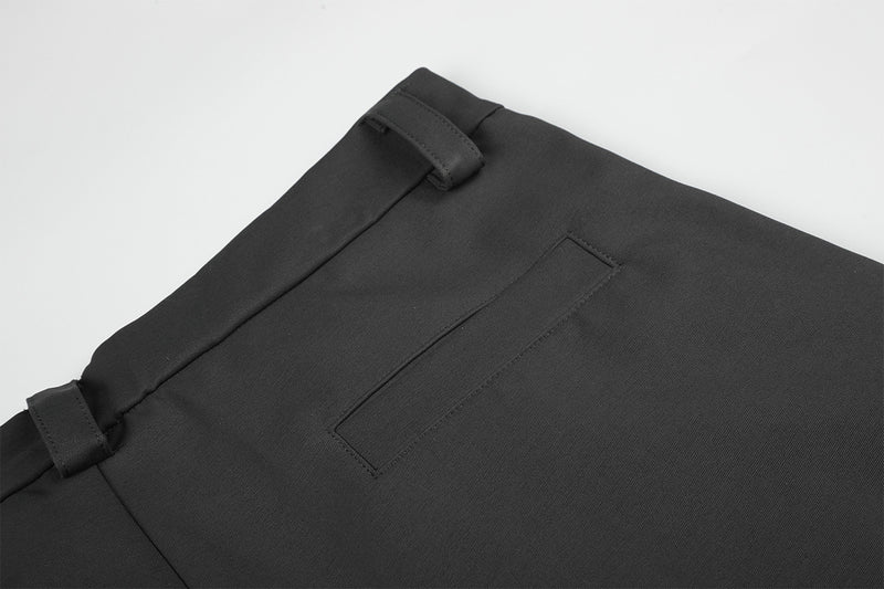 Palazzo-Hose mit weitem Bein und Militärknopf- sowie Riemendetails