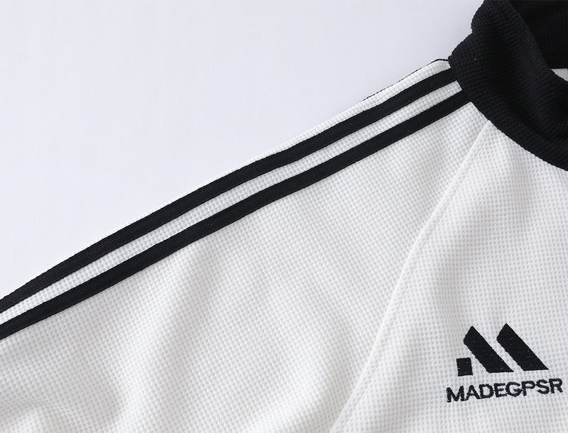 Retro-Soccer-Trainingsjacke & Wide-Leg-Trainingshose – Stickabzeichen, Streifen