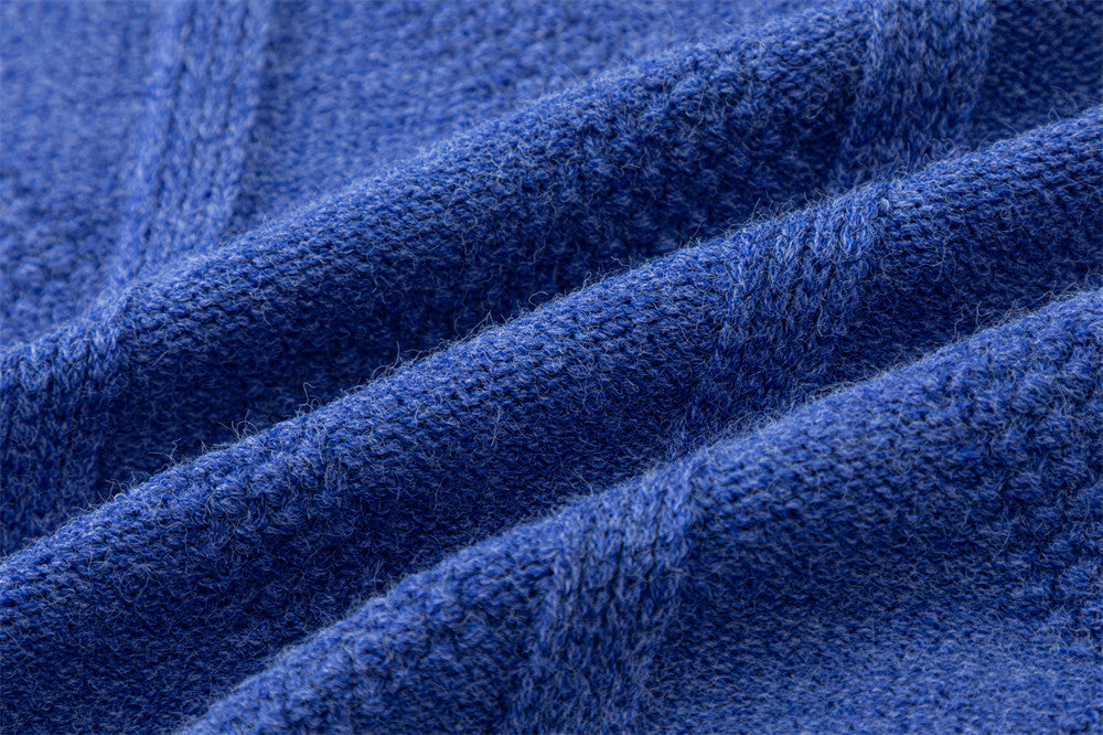 Men's Relaxed-Fit Crewneck Pullover Sweater with Diamond Cable Knit Texture