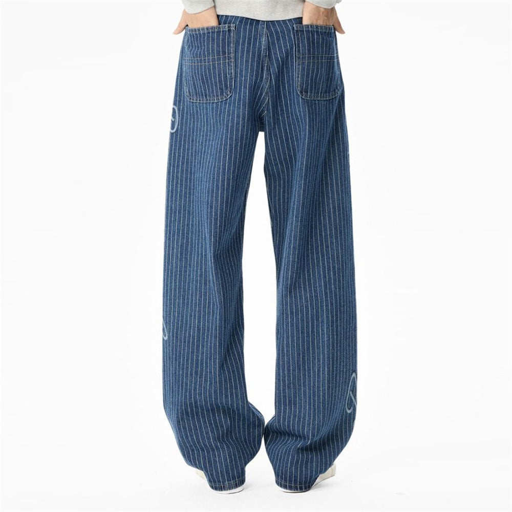 Jean droit à jambes larges à fines rayures pour homme avec broderie script