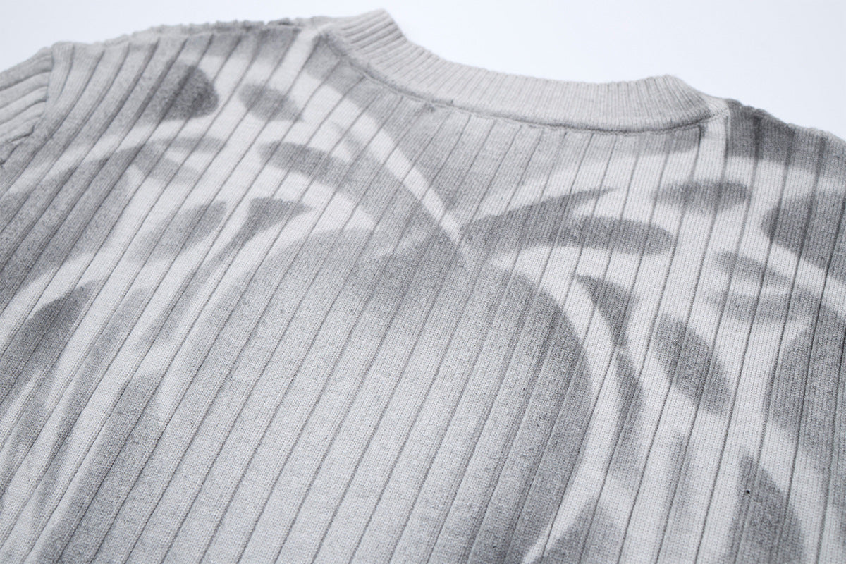 Pull côtelé à col rond avec imprimé graffiti tribal