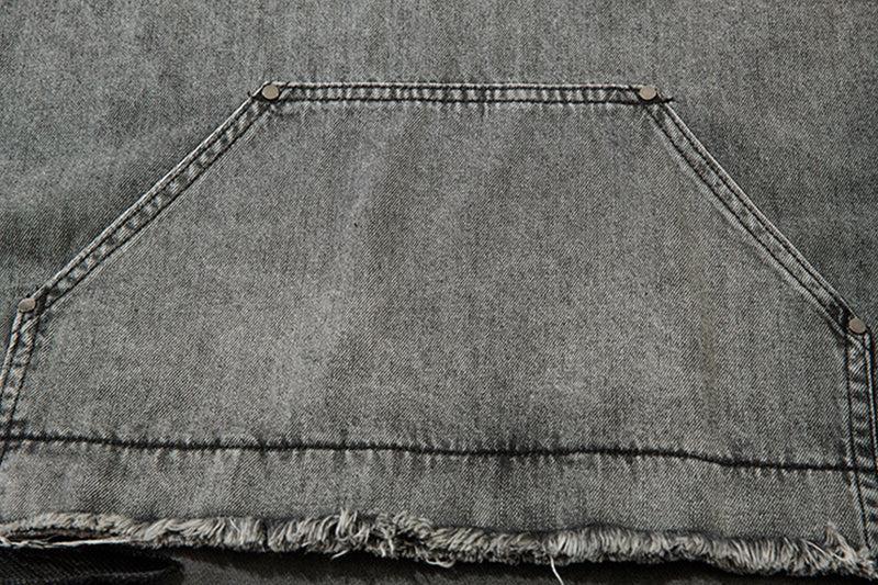 Sweat à capuche en denim délavé et déchiré – Broderie SMK, ourlet brut et détails usés