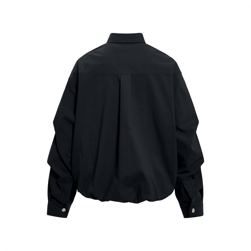 Oversize-Herrenhemdjacke mit plissierten Ärmeln und Druckknöpfen