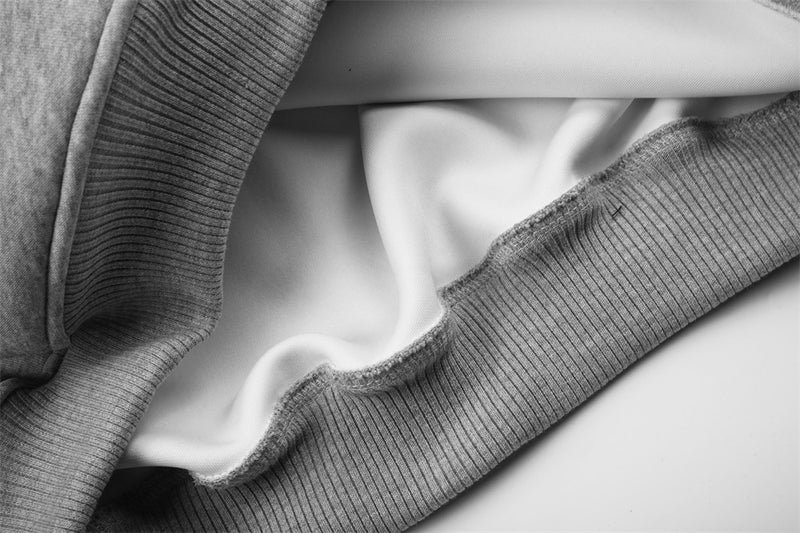 Oversize-Zip-Hoodie in Grau mit Details aus mehreren Reißverschlüssen